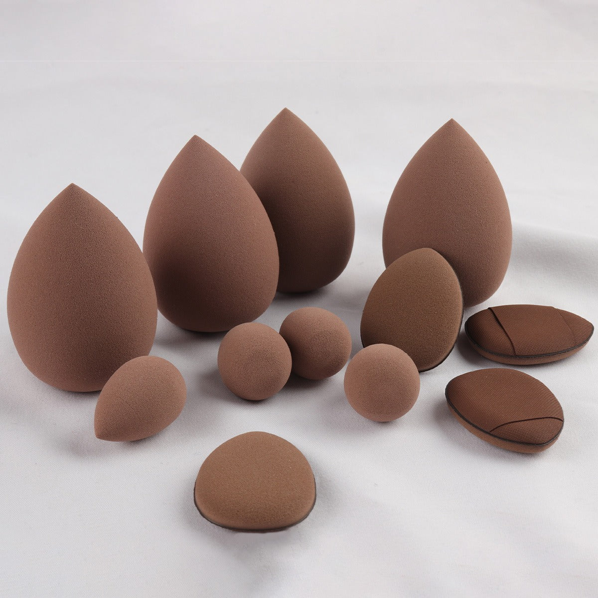 40 piece makeup brush set
beauty blender sponge set
makeup tool set for beginners
professional makeup brush kit
soft makeup blender puffs